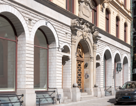 TM & Partners fasad och port